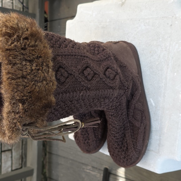 L.L. Bean Women's Brown Knit Boots - Picture 8 of 9